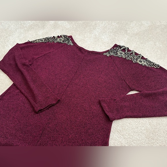 Charlotte Russe - Embroidered Red Sweater Top - Picture 5 of 5
